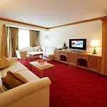 Solaria Hotel 4*