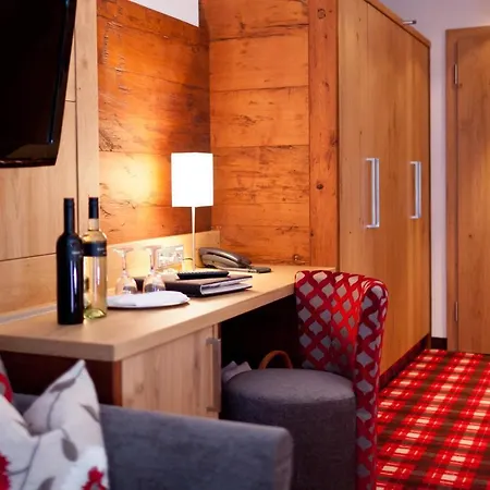 Ξενοδοχείο Solaria 4*